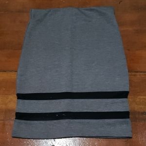 H&M grey skirt
